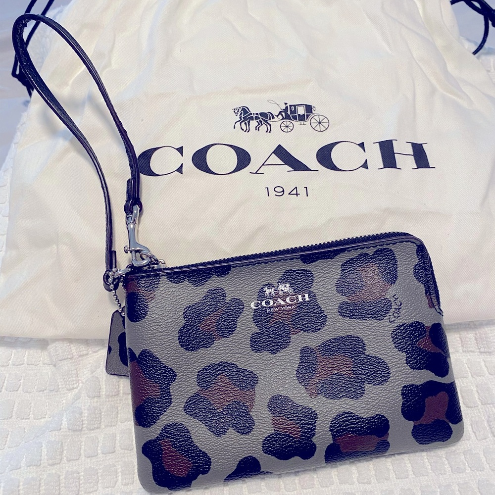 Coach Black/Gray/Brown Leopard Print Wristlet